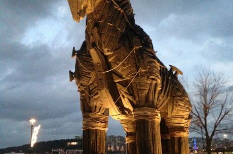 UÇAKLI ÇANAKKALE İZMİR TURU